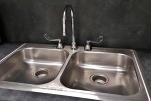 seal beach plumber for leaking faucet repair